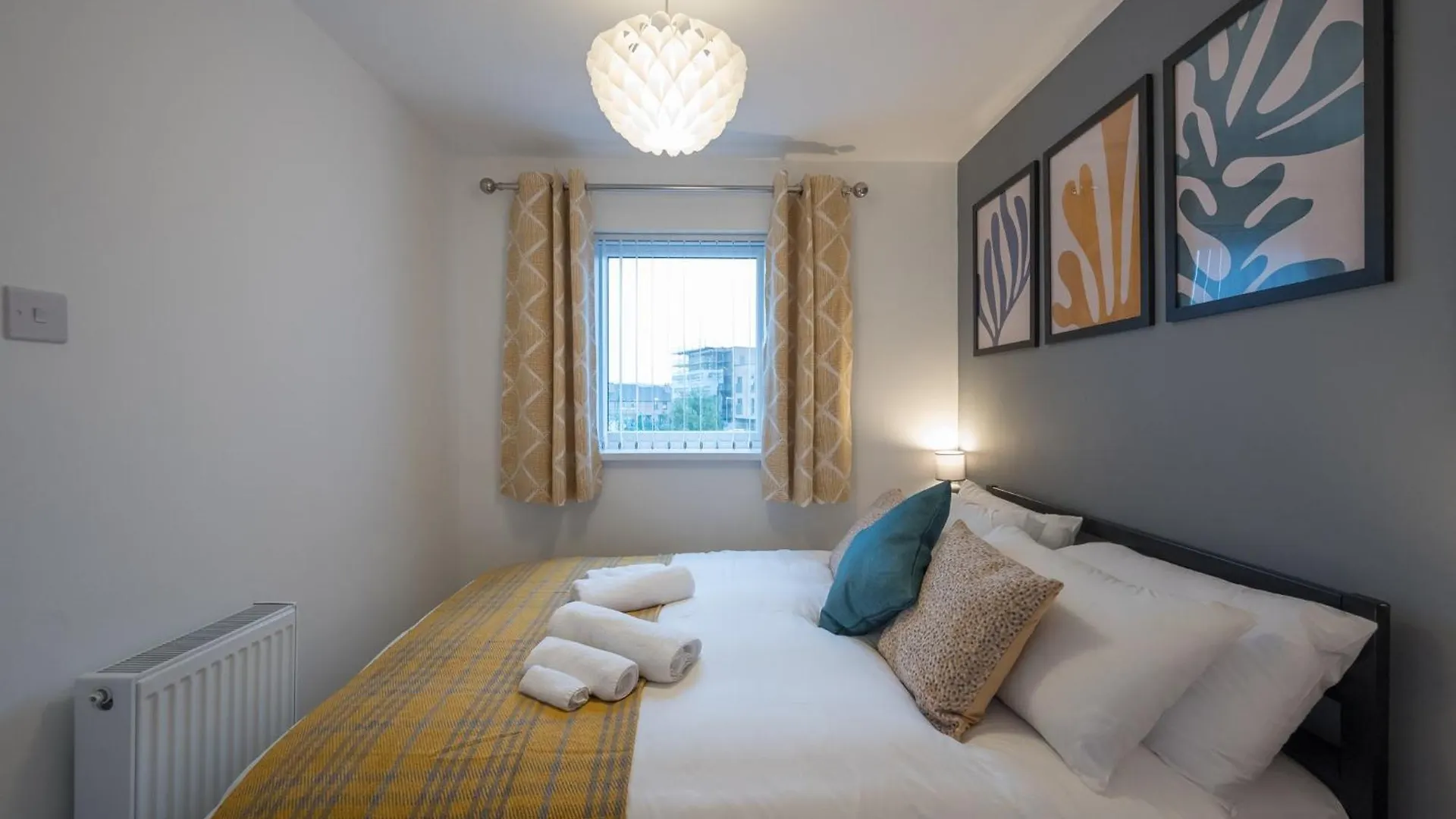 Staybynumbers - Belfast City Centre & Parking